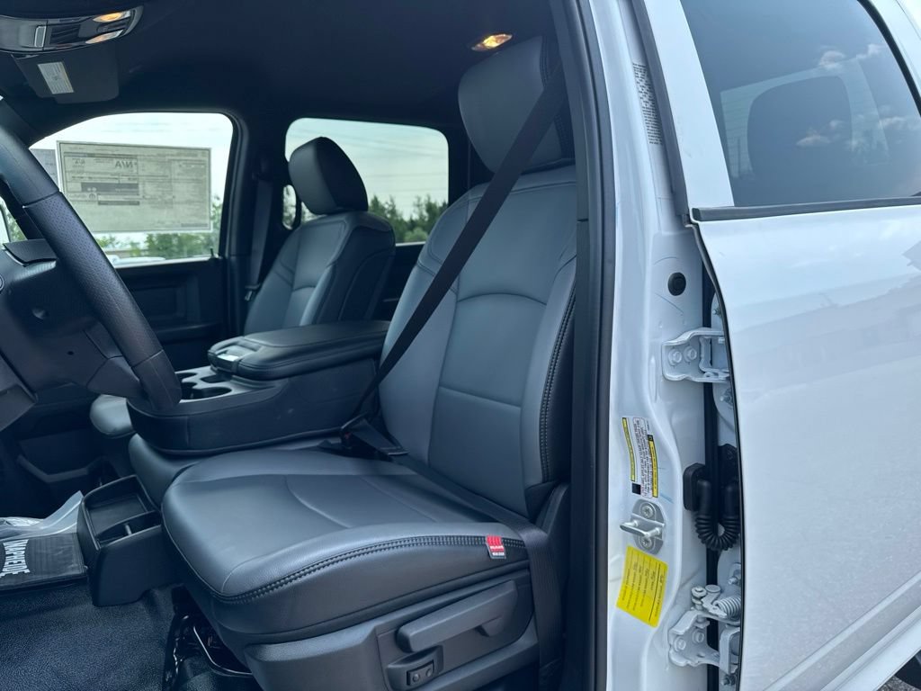 New 2026 RAM 5500 Tradesman AWD/4WD image 21