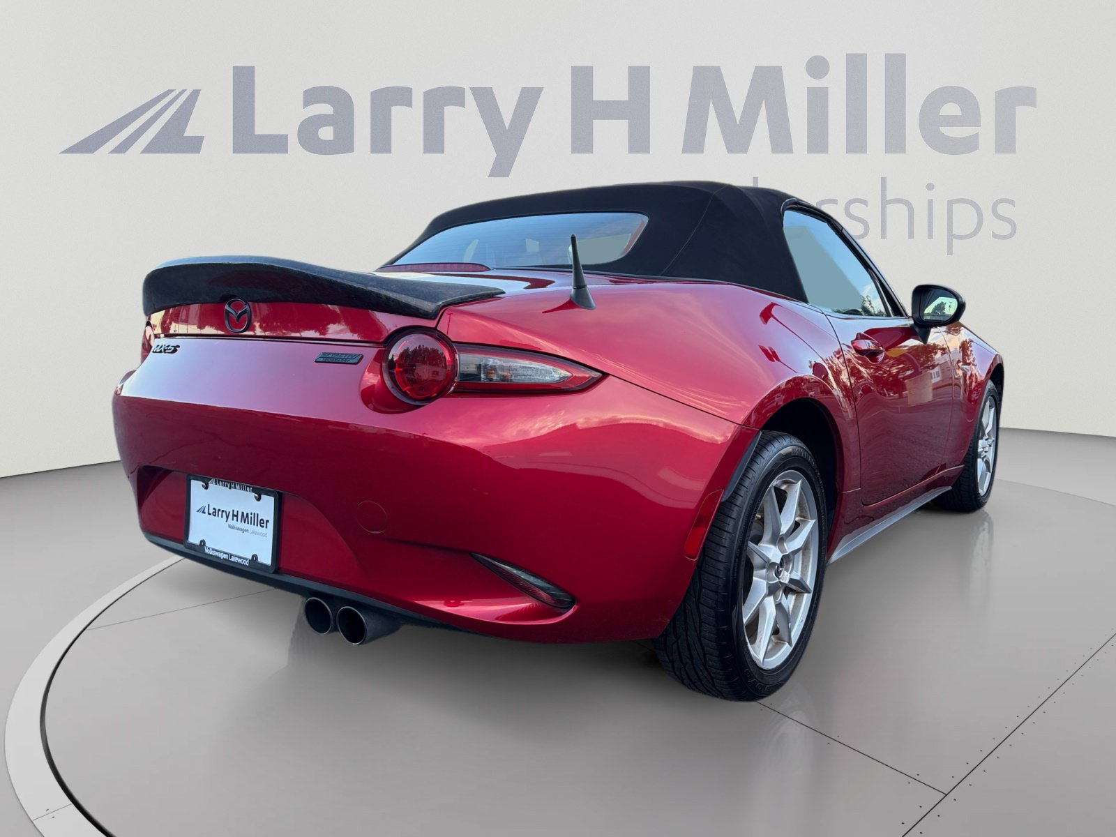 Used 2016 MAZDA MX-5 Miata Sport RWD image 5