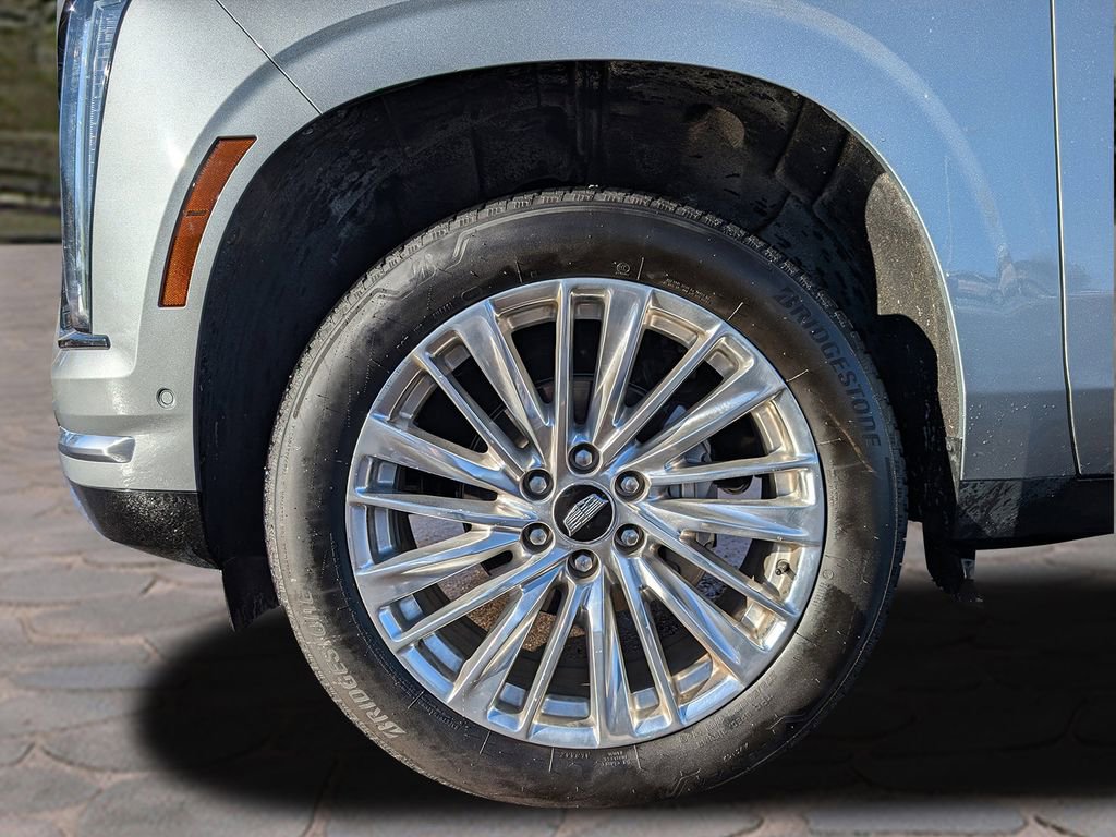 Certified 2025 Cadillac Escalade Premium Luxury image 8