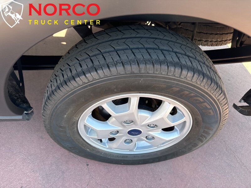 Used 2017 Ford Transit 350 XLT RWD image 16