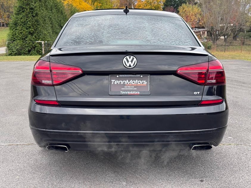 Used 2018 Volkswagen Passat 3.6 image 23