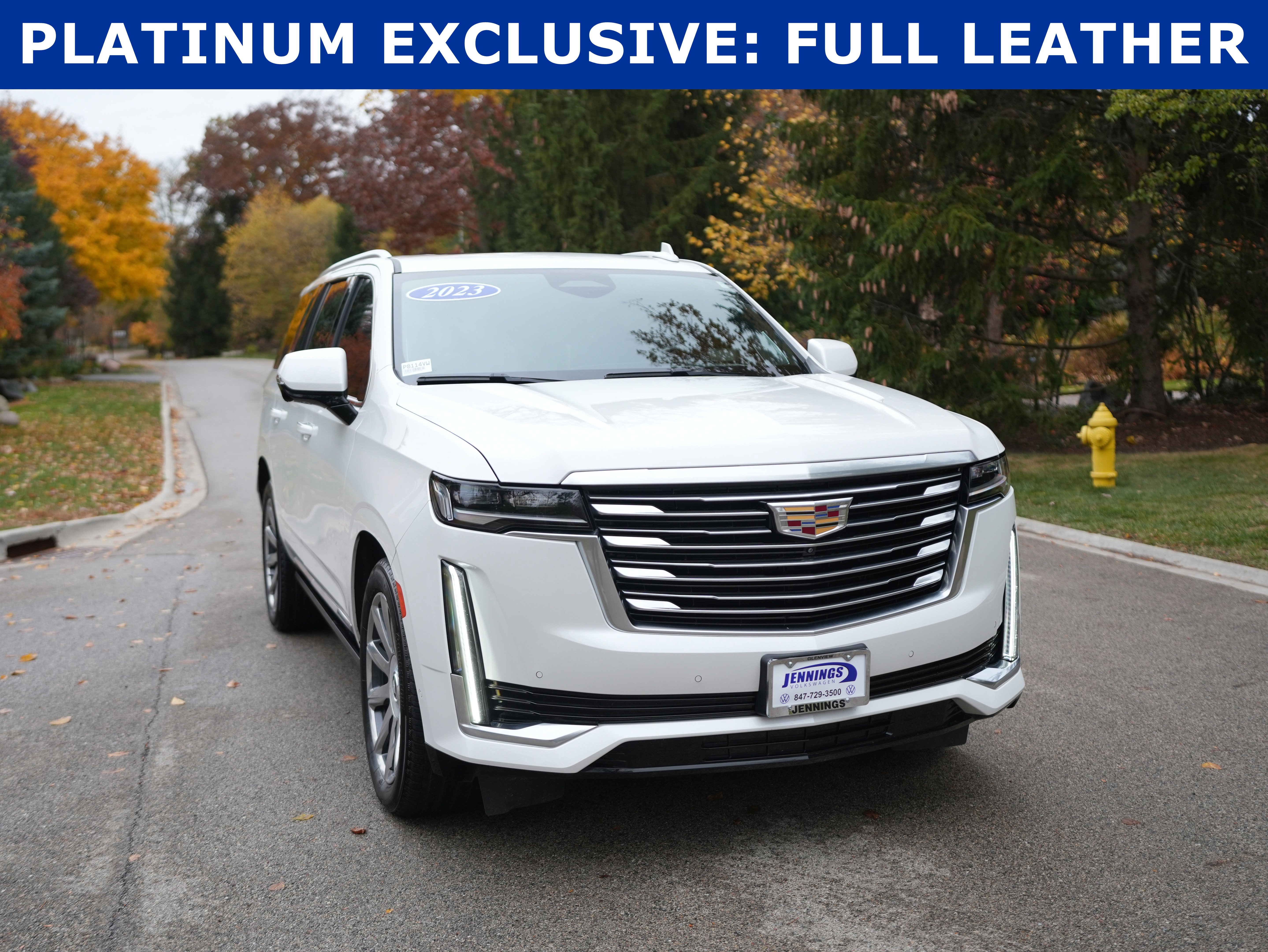 Used 2023 Cadillac Escalade Premium Luxury Platinum image 2