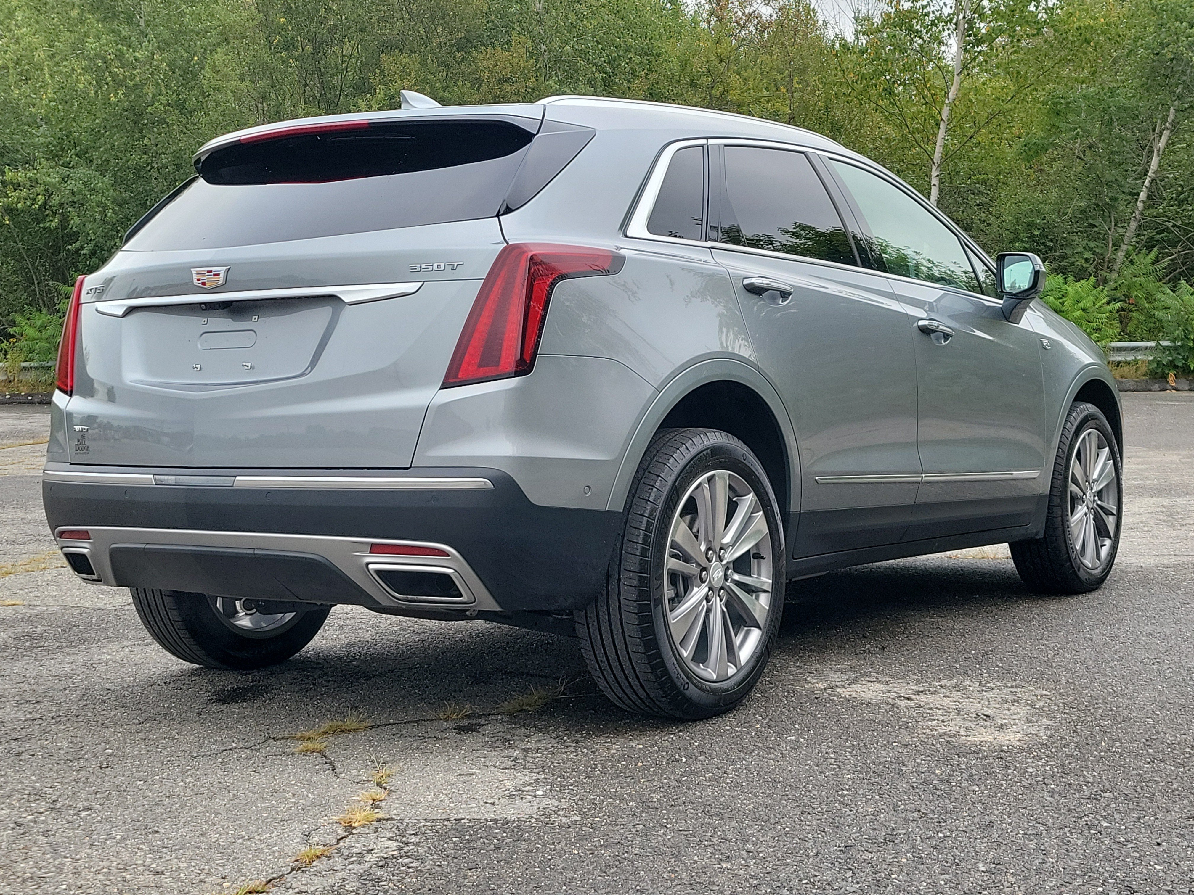 Certified 2025 Cadillac XT5 Premium Luxury w/ Technology Package AWD/4WD image 5