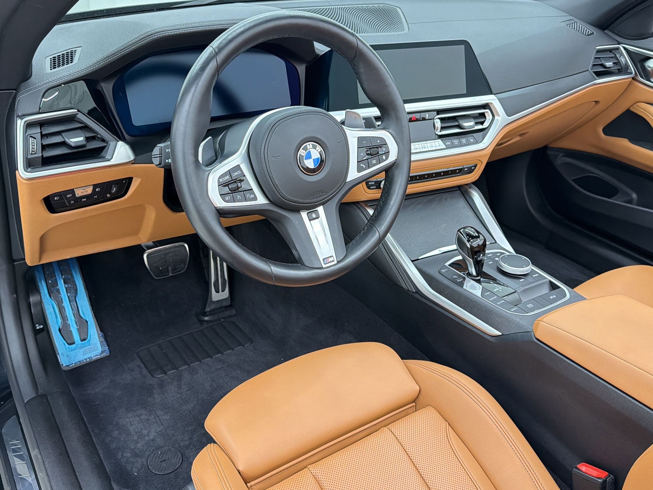 Certified 2023 BMW 430i xDrive Convertible w/ M Sport Package AWD/4WD image 4