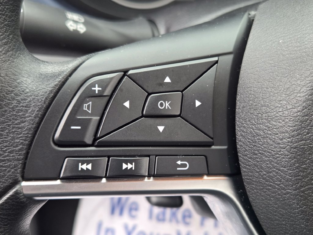 Used 2024 Nissan Versa SV w/ Trunk Package FWD image 30