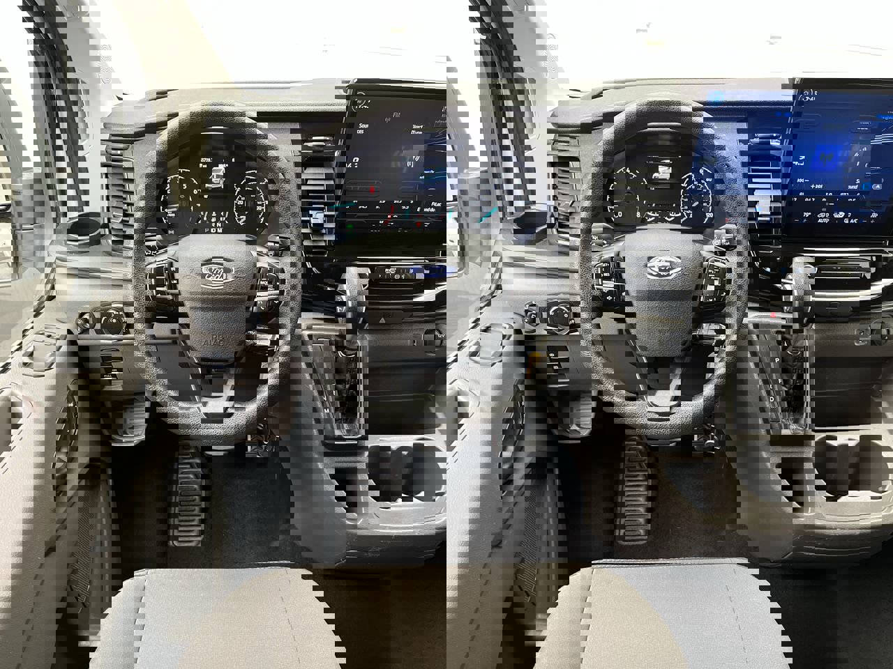 Used 2024 Ford Transit 350 XLT RWD image 13