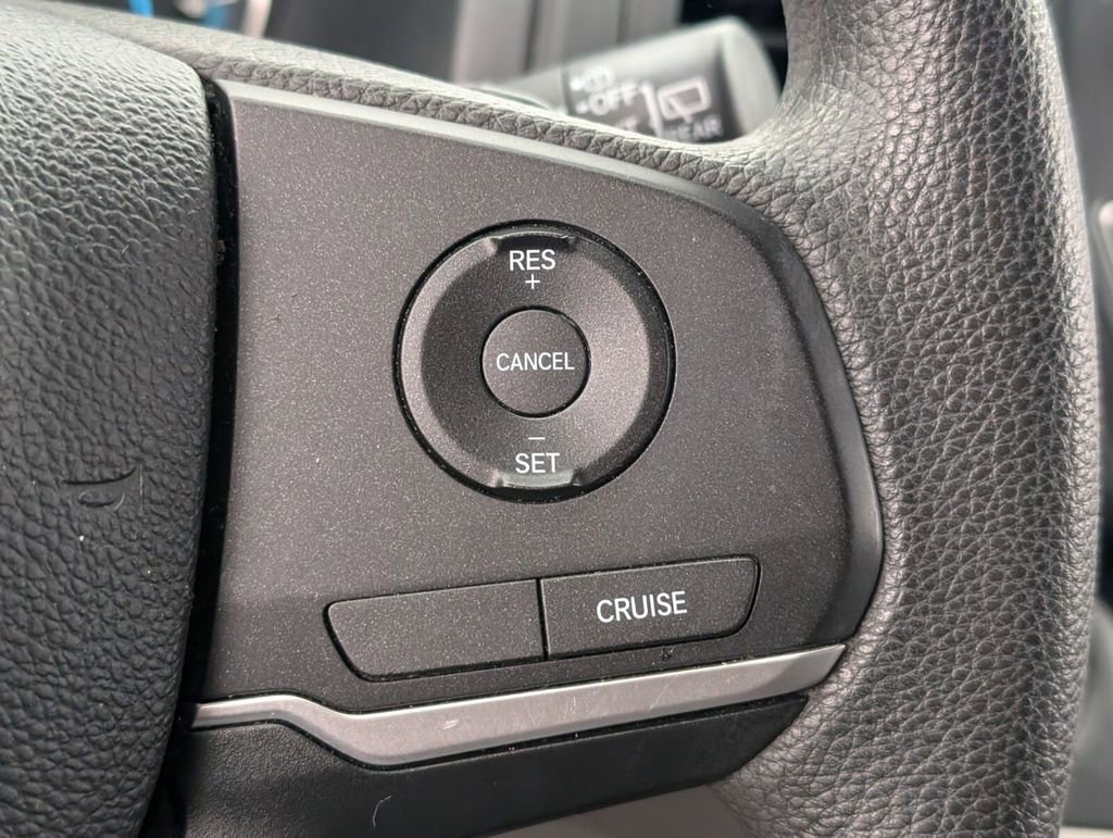 Used 2019 Honda Odyssey LX image 17