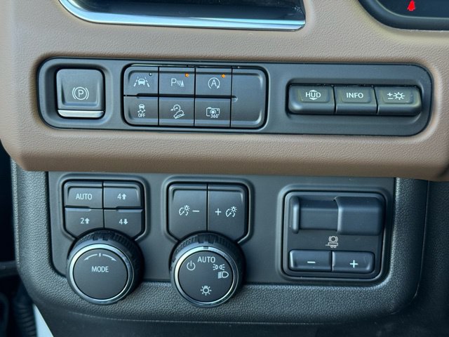 Used 2024 Chevrolet Tahoe High Country w/ Premium Package AWD/4WD image 25