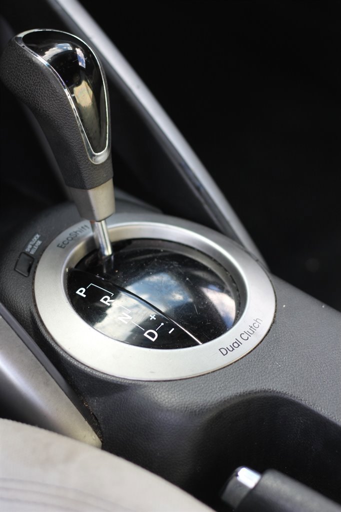 Used 2012 Hyundai Veloster image 8