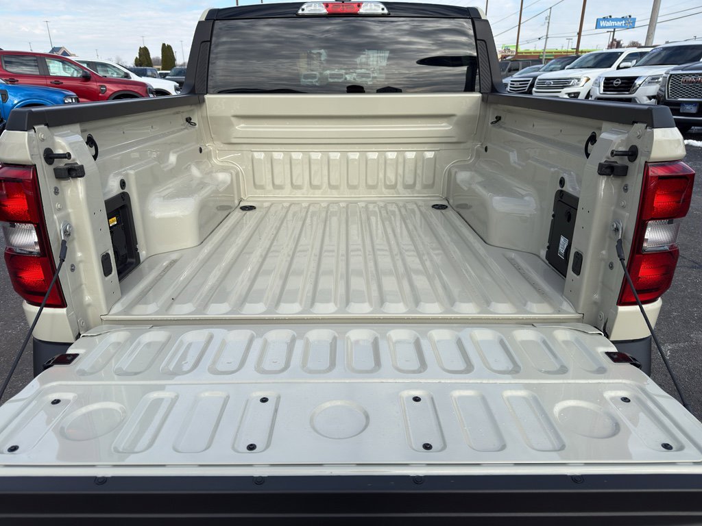 New 2025 Ford Maverick XLT w/ XLT Luxury Package image 29