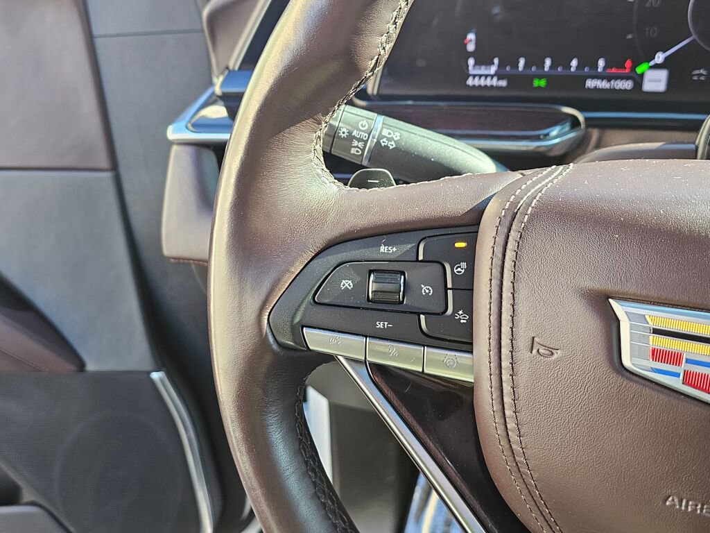 Certified 2023 Cadillac Escalade ESV Sport Platinum image 36