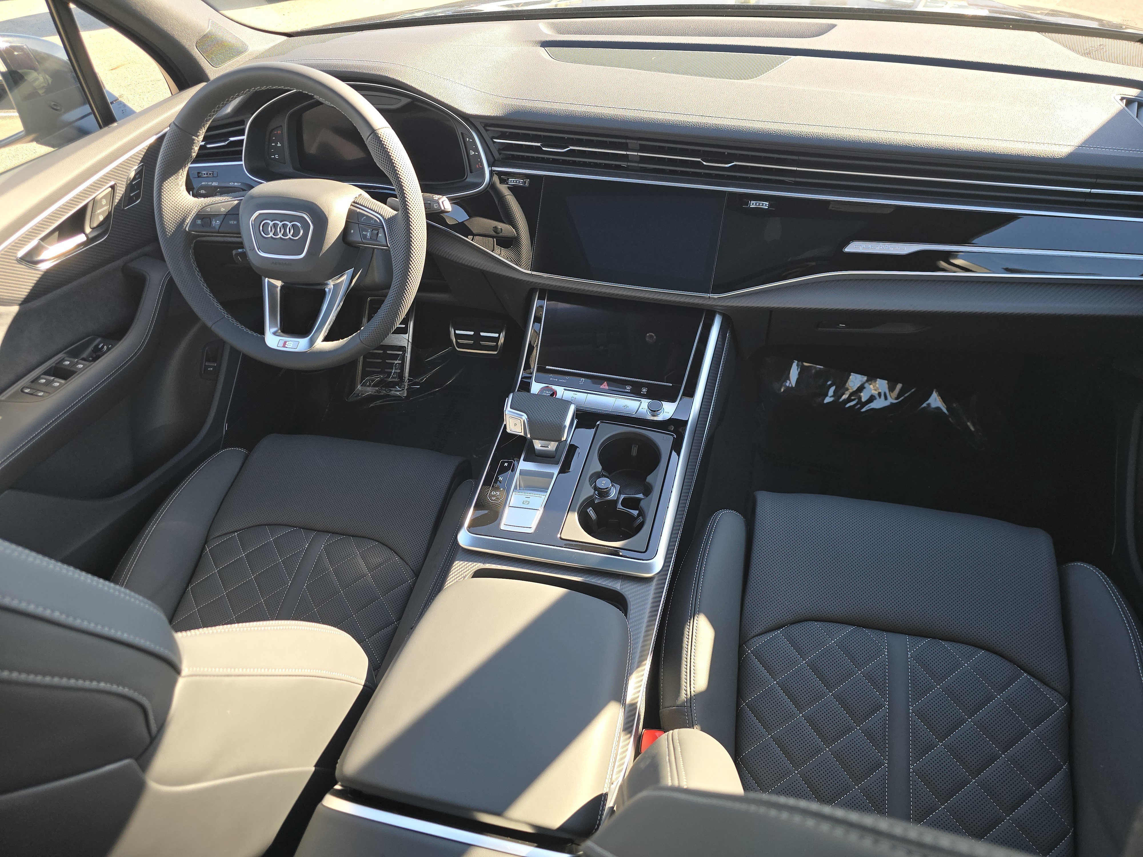 New 2026 Audi SQ7 Premium Plus AWD/4WD image 21