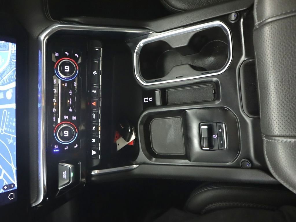 Used 2025 GMC Sierra 3500 Denali image 15