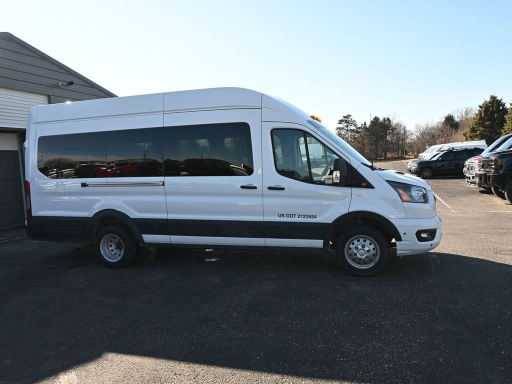 Used 2024 Ford Transit 350 XLT image 19
