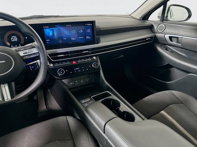 Used 2025 Hyundai Sonata SEL FWD image 24