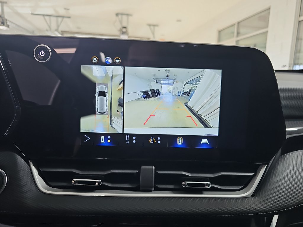 Certified 2025 Chevrolet Equinox LT w/ Safety and Technology Package AWD/4WD image 29