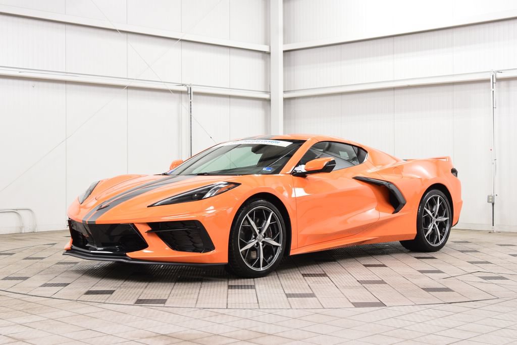 Used 2023 Chevrolet Corvette Stingray Preferred Cpe w/ Z51 Performance Package RWD image 3