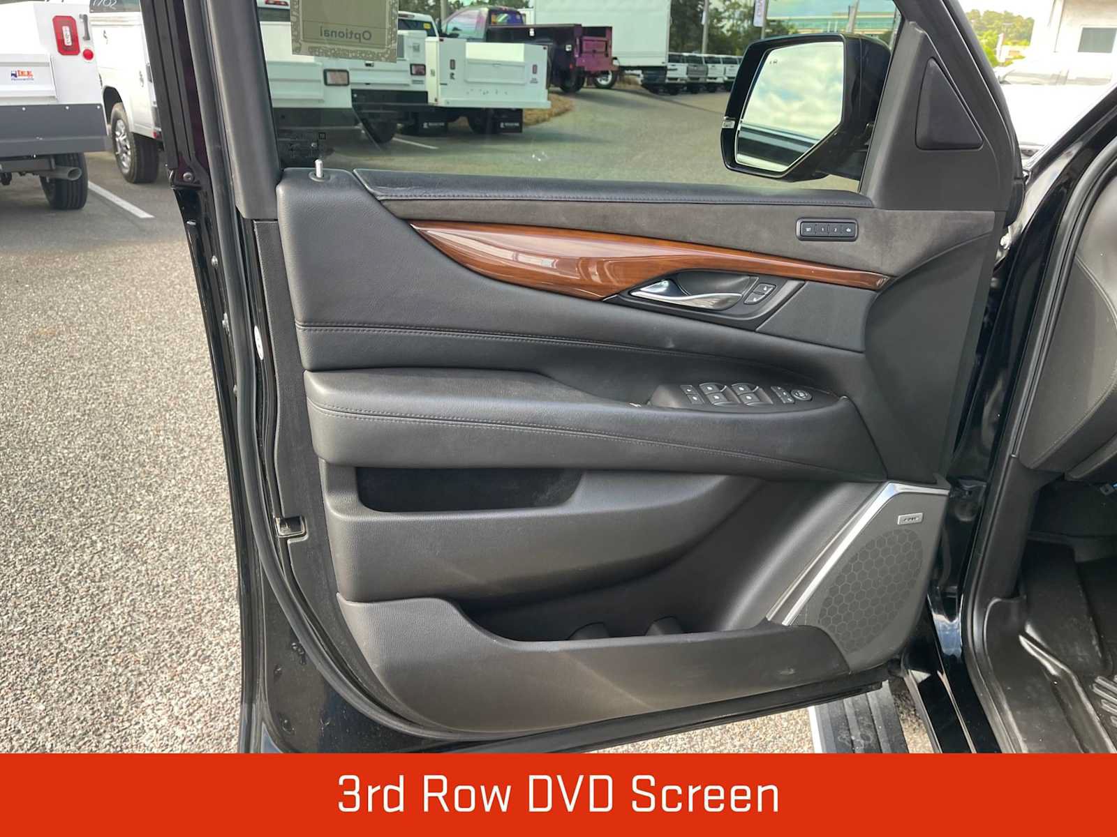 Used 2019 Cadillac Escalade ESV Premium Luxury RWD image 10