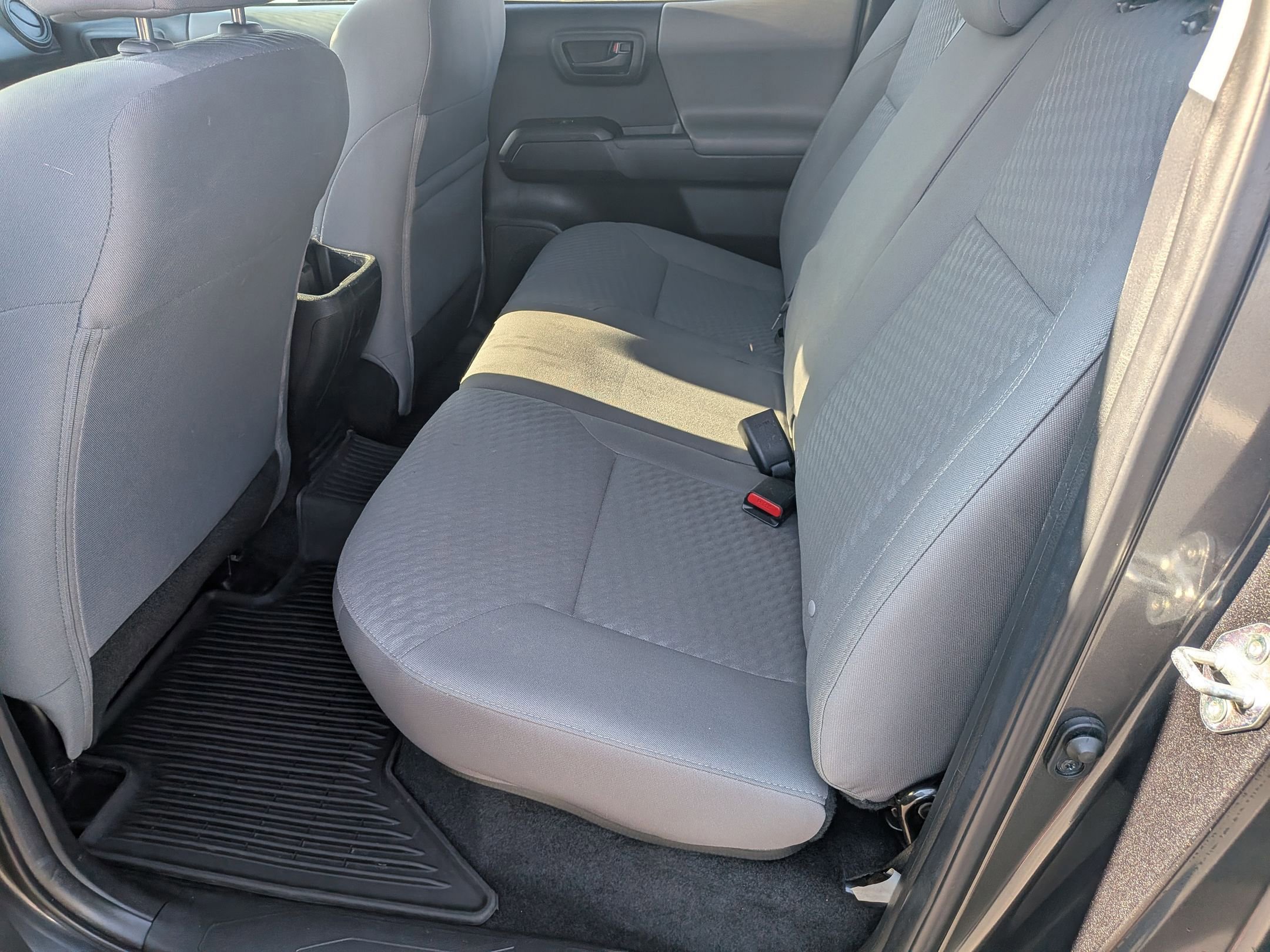 Used 2022 Toyota Tacoma SR image 25