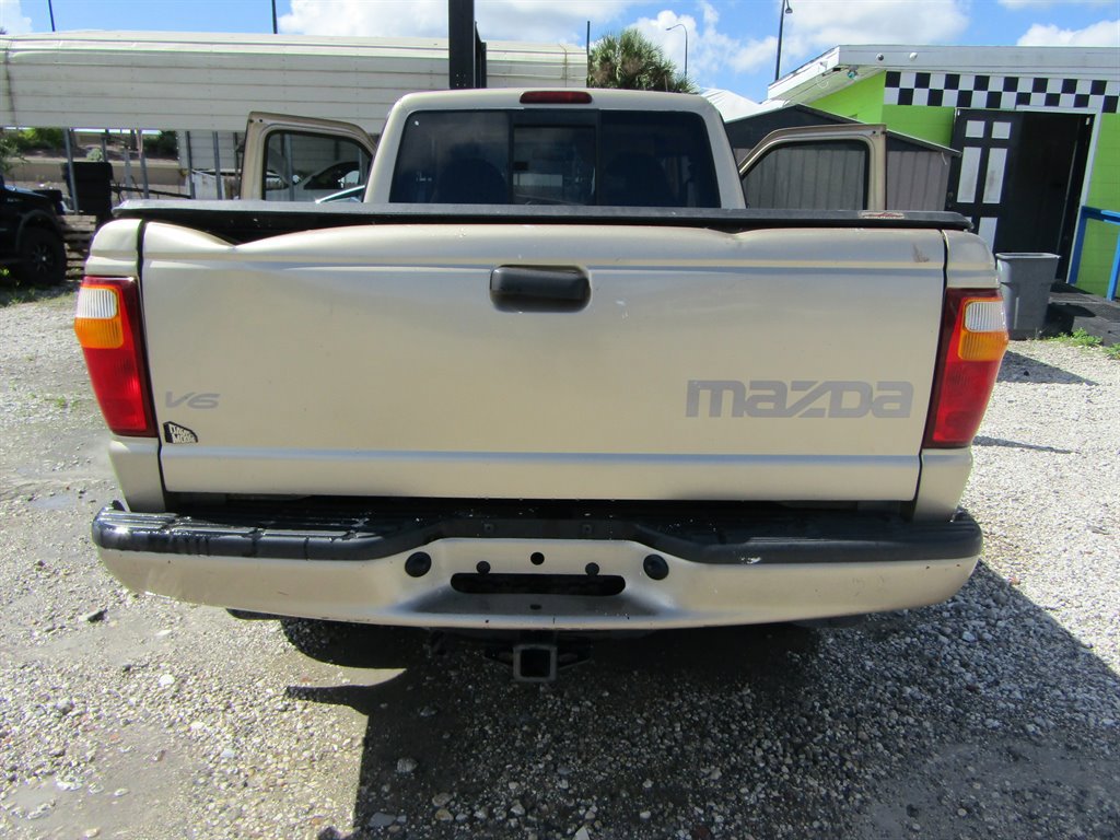 Used 2002 MAZDA B-Series Pickup 2WD Cab Plus B3000 image 4