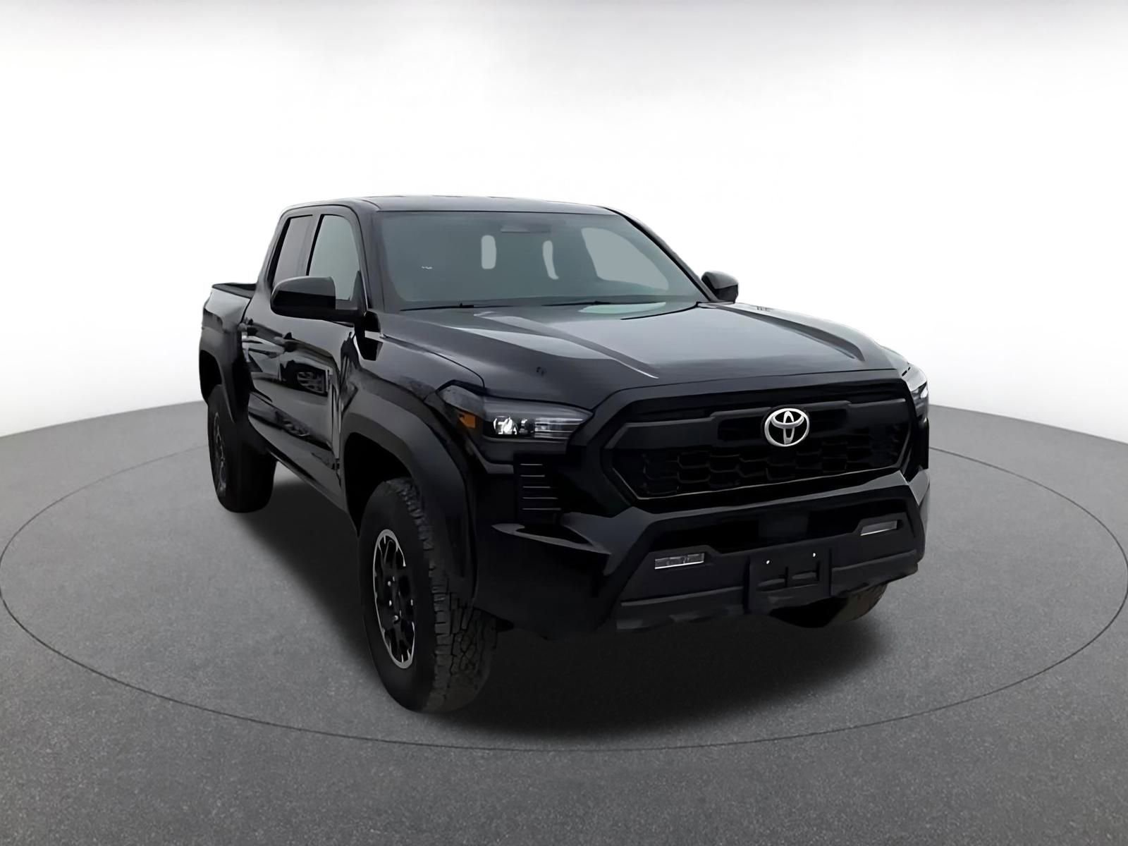 Used 2025 Toyota Tacoma SR video 2