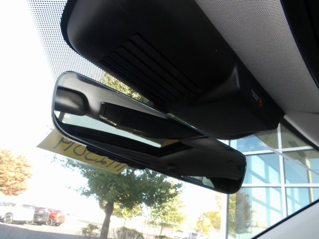 New 2025 Mitsubishi Outlander SEL image 28