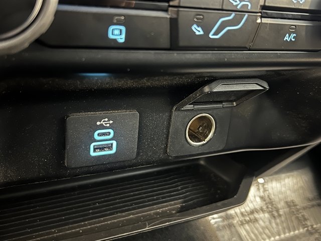 Used 2024 Ford F250 XLT image 48