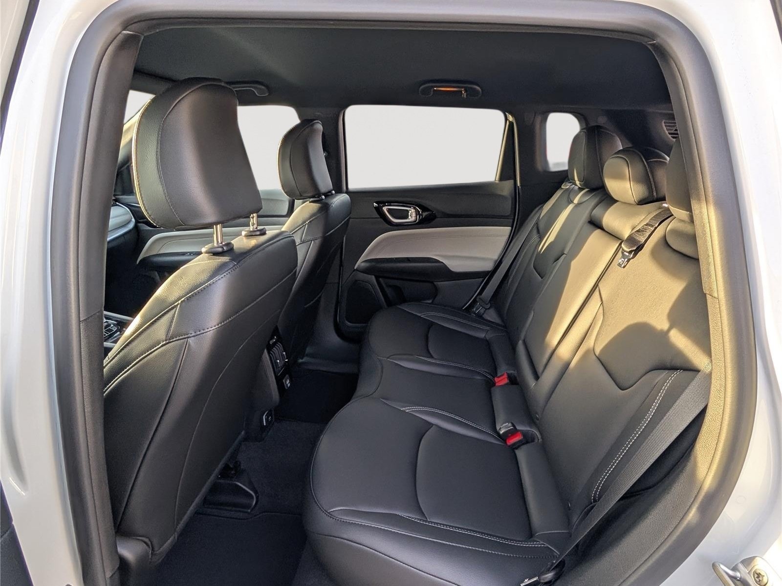 New 2026 Jeep Compass Limited AWD/4WD image 9