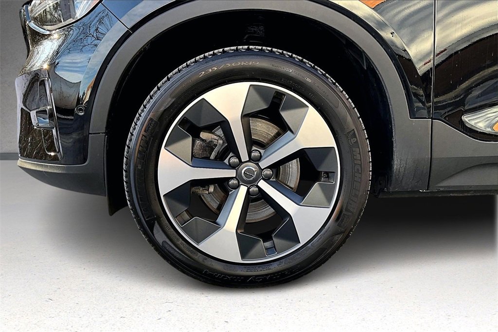 Used 2026 Volvo XC40 B5 Plus w/ Protection Package Premier image 33