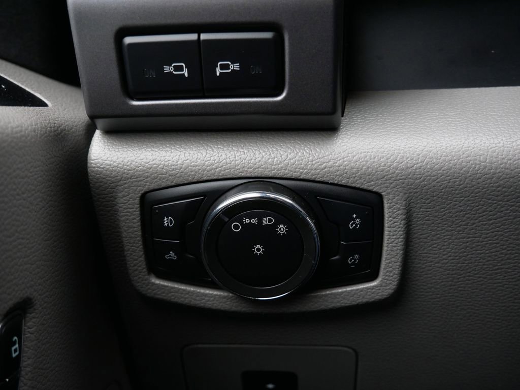 Used 2015 Ford F150 XLT w/ Equipment Group 302A Luxury image 19