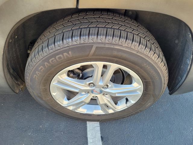 Used 2022 GMC Terrain SLE w/ Driver Convenience Package image 25