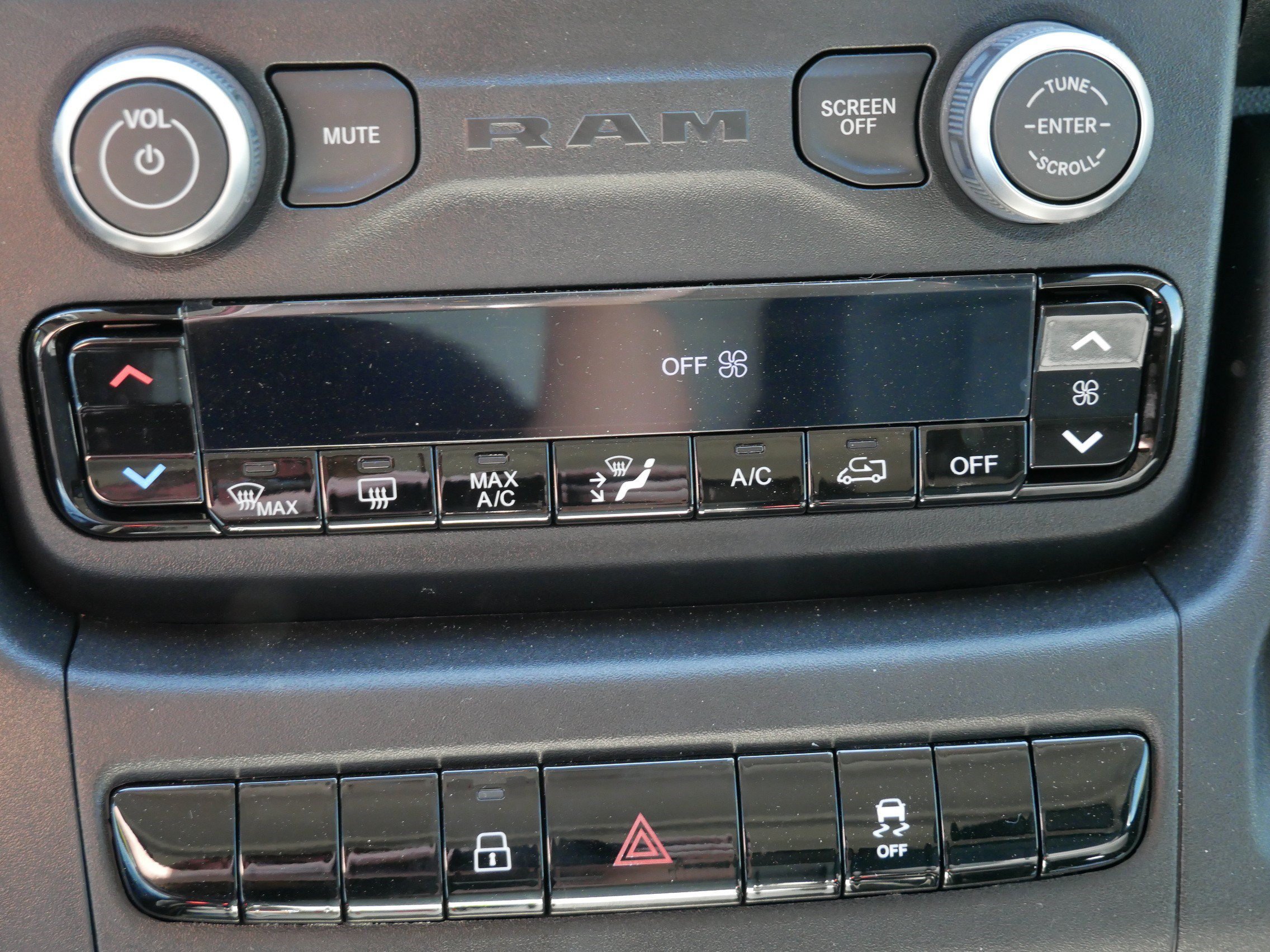 New 2027 RAM ProMaster 2500 w/ Convenience Group FWD image 18