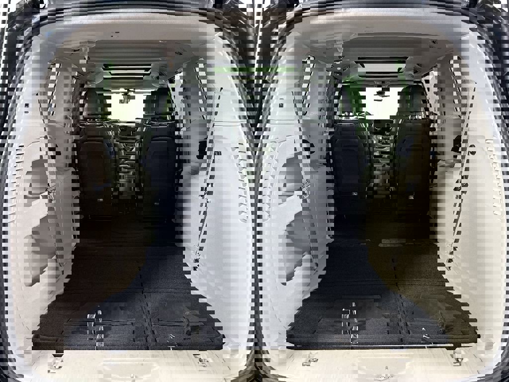 Used 2023 Chrysler Pacifica Limited image 22