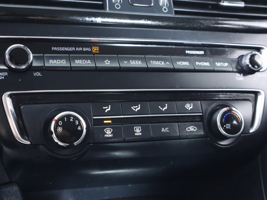 Used 2019 Kia Optima LX FWD image 24
