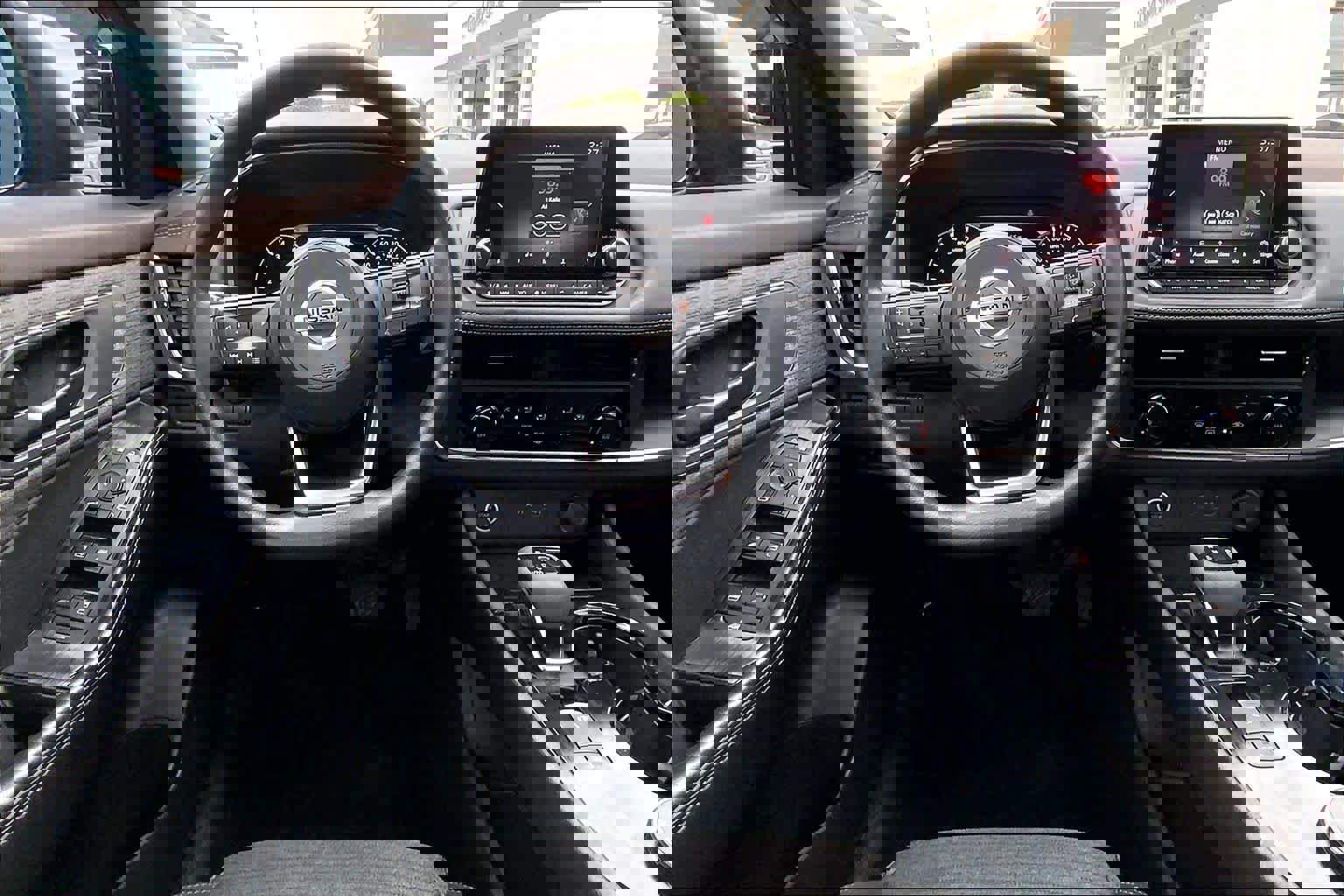 Used 2021 Nissan Rogue S AWD/4WD image 6