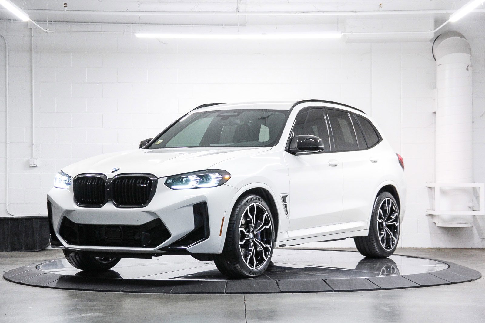 Used 2024 BMW X3 M w/ Executive Package AWD/4WD image 3