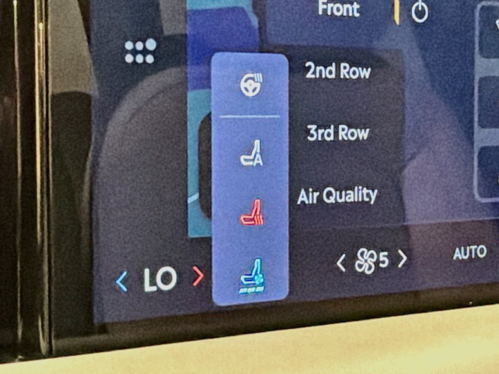 New 2027 Lincoln Aviator Reserve RWD image 21