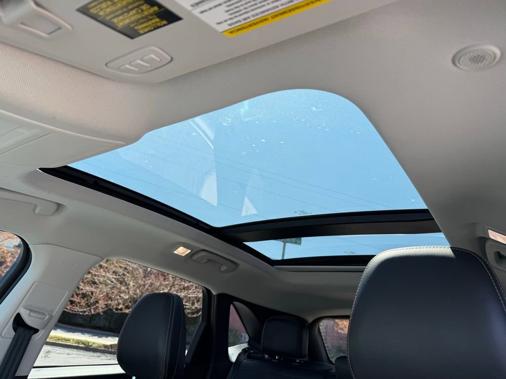 Certified 2022 Ford Escape Titanium w/ Titanium Elite Package image 13