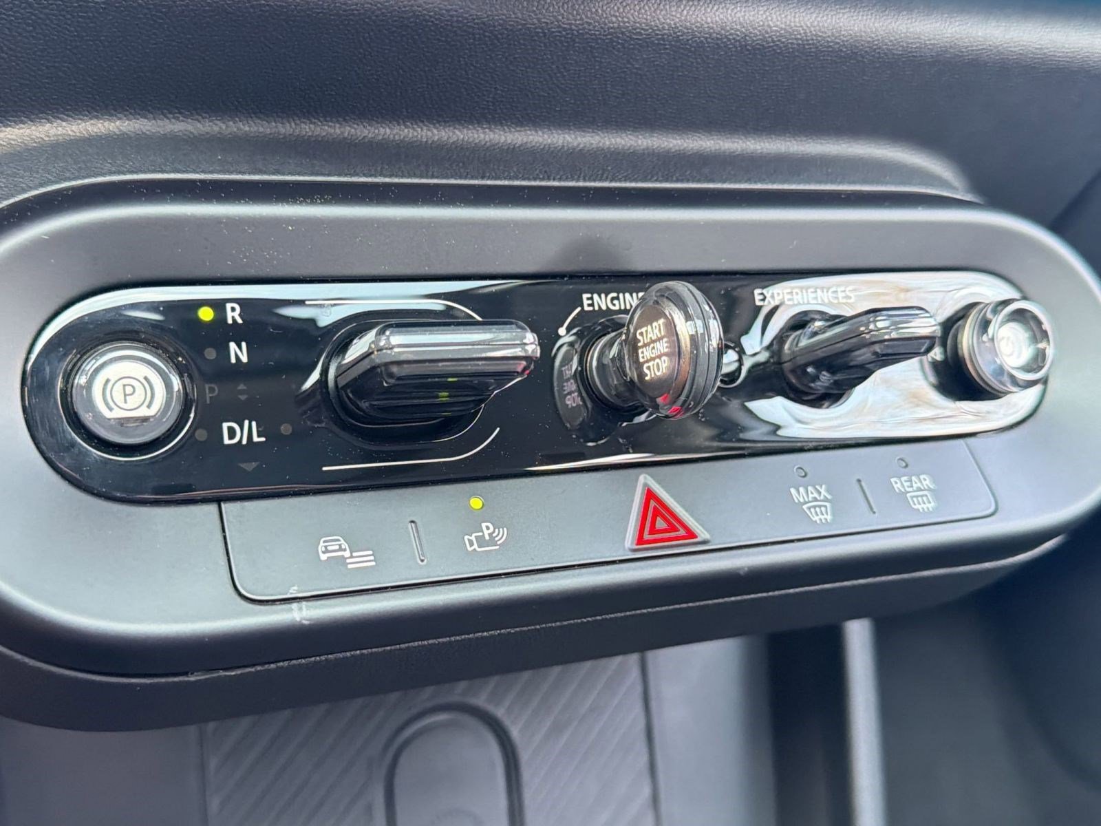 Certified 2025 MINI Cooper S image 18