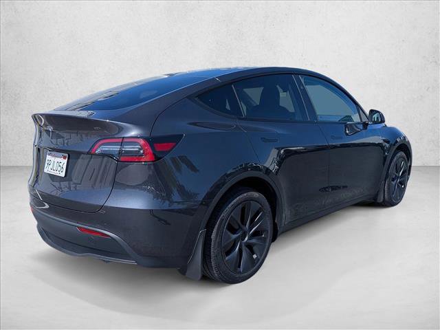 Used 2024 Tesla Model Y Long Range RWD image 5