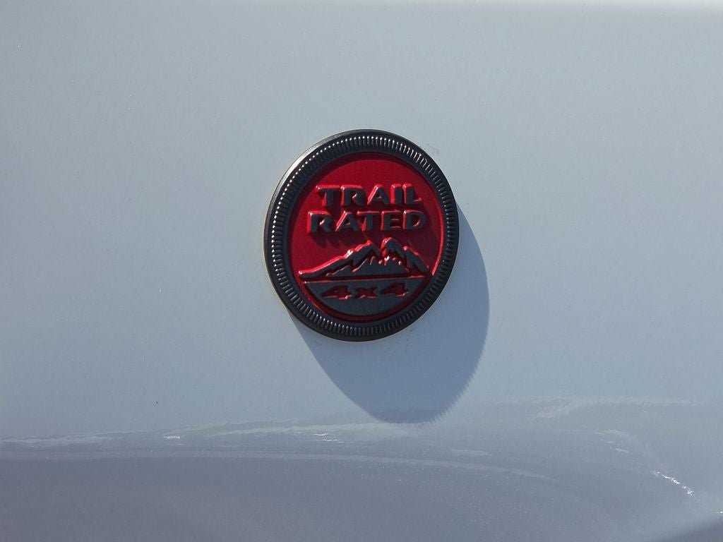 Used 2025 Jeep Compass Trailhawk AWD/4WD image 11