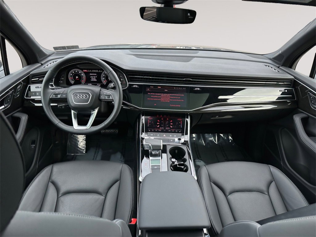 Certified 2025 Audi Q7 2.0T Premium Plus image 10