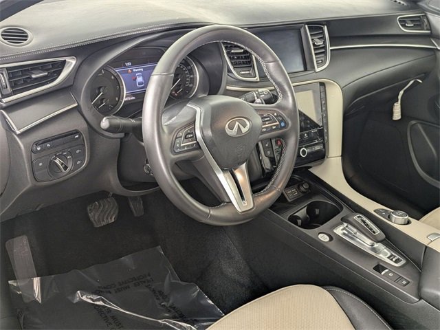 Used 2025 INFINITI QX55 Essential image 11