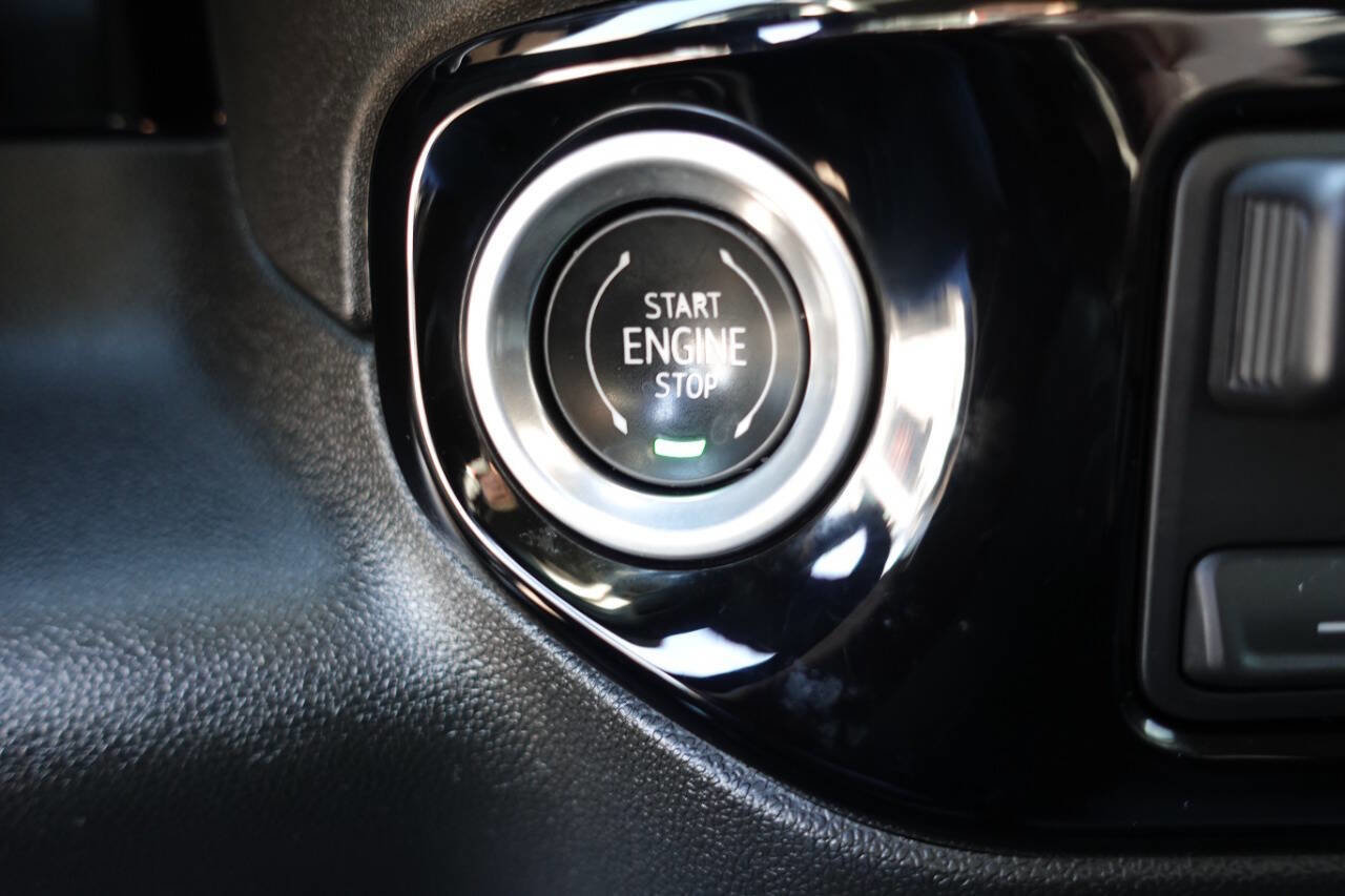 Used 2023 GMC Sierra 1500 Elevation image 45