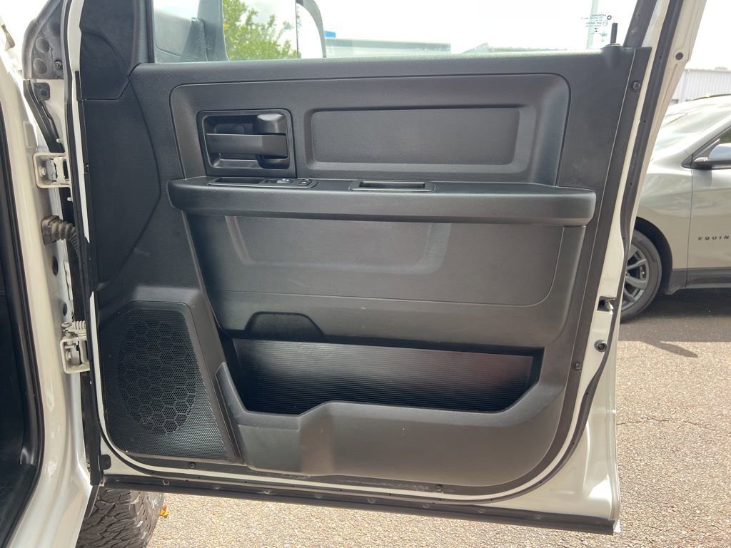 Used 2022 RAM 3500 Tradesman w/ Chrome Appearance Group image 11