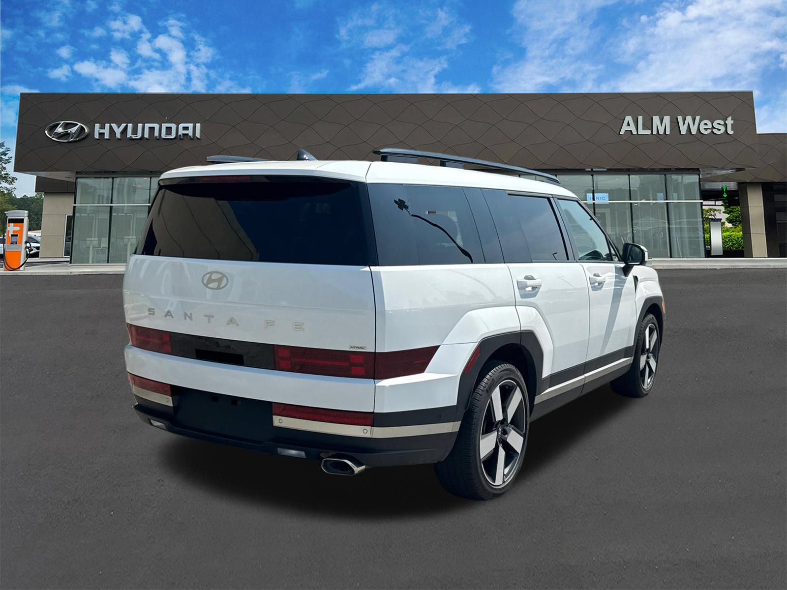 Used 2024 Hyundai Santa Fe Limited AWD/4WD image 5