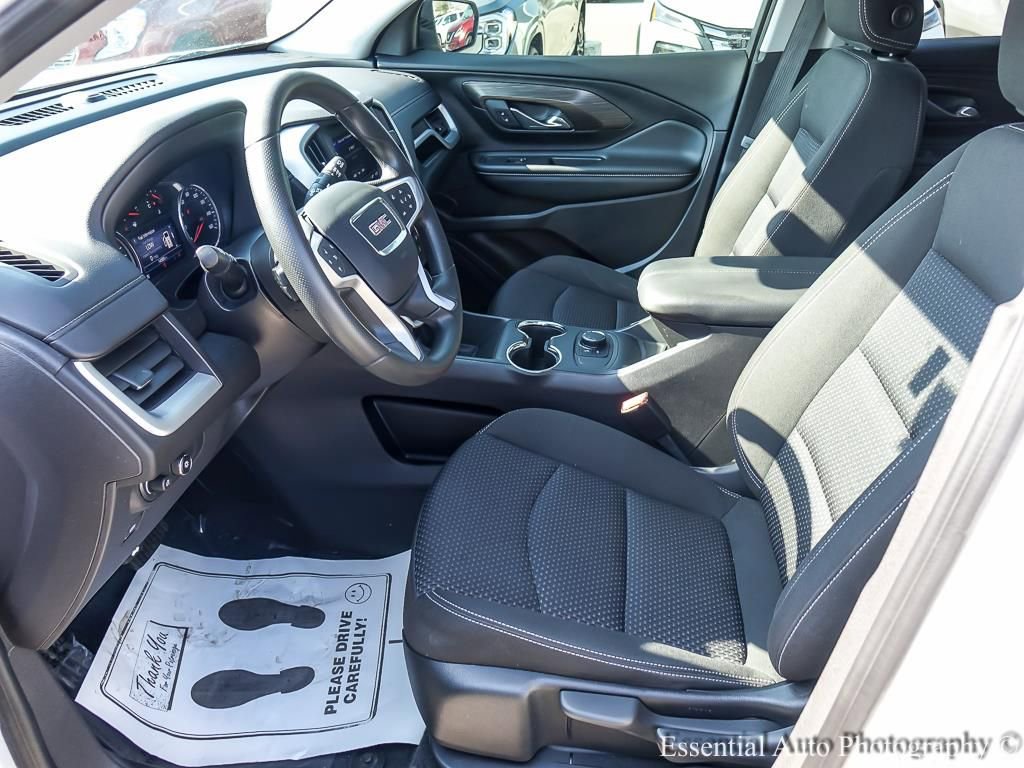 Used 2024 GMC Terrain SLE w/ Elevation Edition FWD image 9