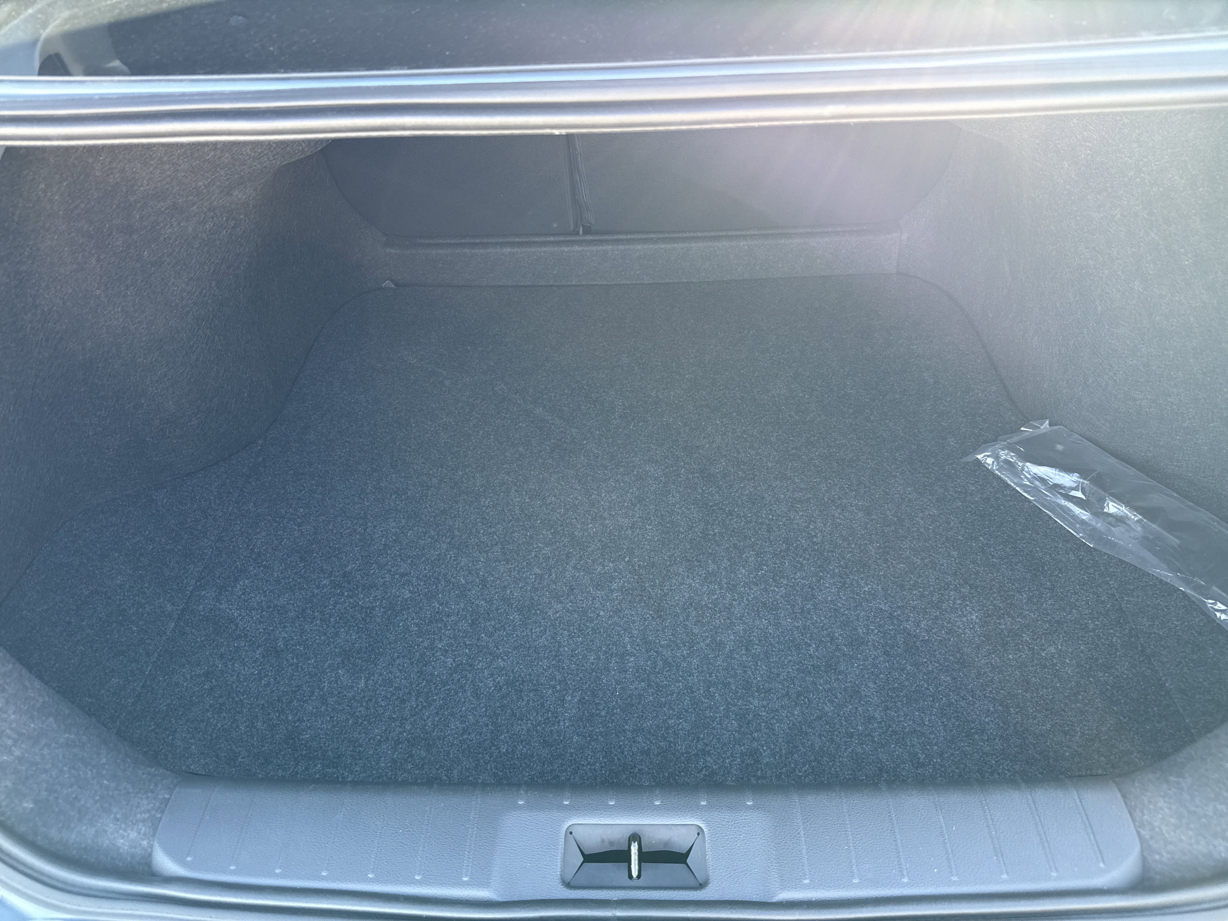 Used 2025 Nissan Sentra SR image 13