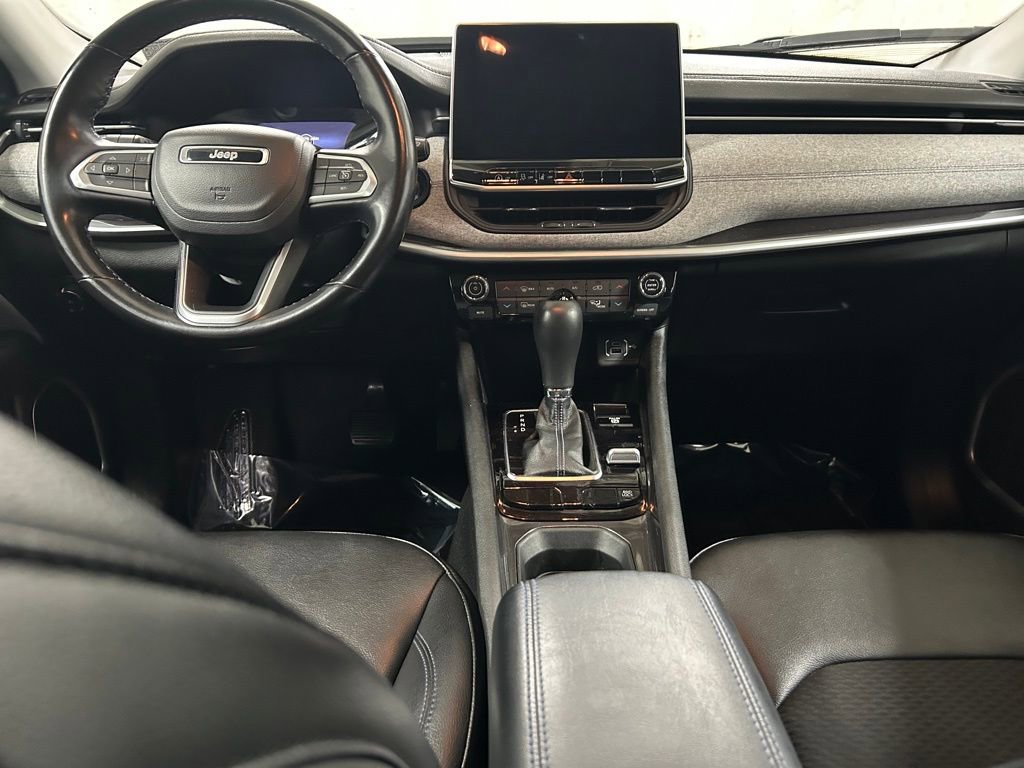 Used 2022 Jeep Compass Latitude w/ Convenience Group image 16