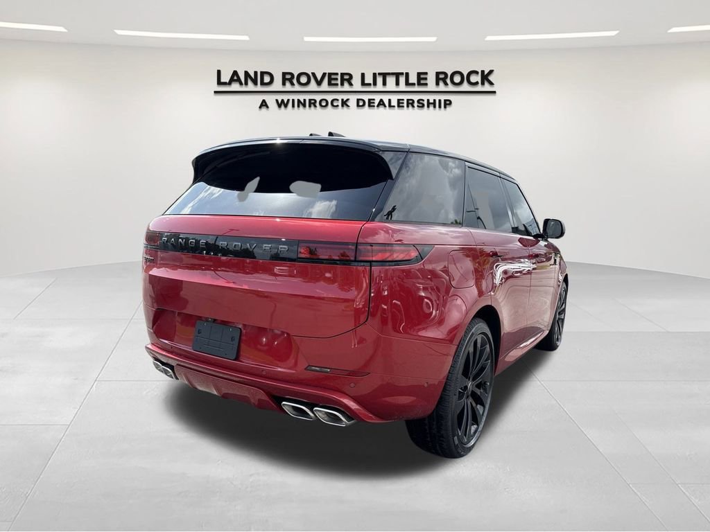 New 2025 Land Rover Range Rover Sport Dynamic SE image 3